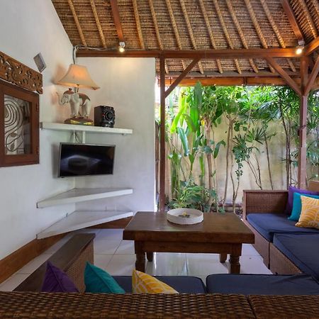 Villa Poppy Seminyak Exteriör bild