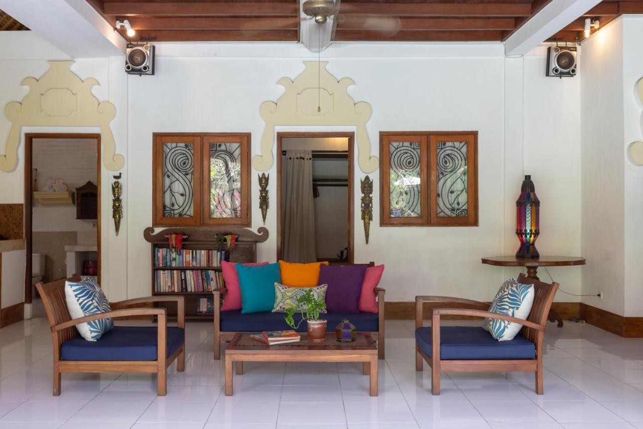 Villa Poppy Seminyak Exteriör bild